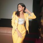 Aahana Kumra Instagram - Hello hello… looking good in yellow 💛🌻🌼🐝☀️ Styling by : @juhi.ali Make up and hair : @omni_thakkar Photos by : @rohitmalekar1 #thursdaythoughts . . . . #thursday #throwback #throwbackmemories #throwbackthursday #aahanakumra #yellow #yellowpantsuit Mumbai - मुंबई