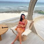 Aahana Kumra Instagram - 🦀❤️🍷❣️💃🍒🍉🦐🦞 Celebrating the Color of love ❣️ #saturdate . . . . #maldives #maldivesislands #birthday #love #red #coloroflove #birthdaygetaway #birthdaygirl #aahanakumra Finolhu Baa Atoll