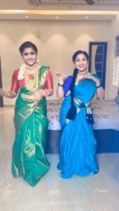 Aashika Padukone Instagram - With my favourite @saira._.821 💙
#clearingdrafts #maari #trinayani #shootmode #reels #dancereels #fun #bloopers