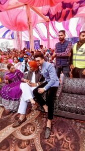 Afsana Khan Instagram - ਕਾਸ ਅਸੀਂ ਇਸ ਵਕਤ ਨੂੰ ਵਾਪਸ ਮੋੜ ਲਿਆ ਸਕਦੇ🙏🏻😞. ਸਾਡਾ ਯੋਧਾ,ਸੁਰੀਲਾ ,ਨਿਡਰ ,ਭਰਾ ਜਿਦ ਜਾਨ  ਸਿਧੂ ਮੁਸੇਵਾਲਾ ,ਤੂੰ ਸਦਾ ਸਾਡੇ ਦਿਲ ਵਿੱਚ ਧੜਕਦਾ ਰਹੇਗਾ ਬਾਈ 🙏 #justic for sidhu mosewala ##stillaround.  #justiceforsidhumossewala  Sada vada bhaia 😥