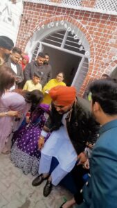 Afsana Khan Instagram - #justiceforsidhumoosewala 😥. Love you bhai.  Big bro. Still here.😭😭. @itsafsanakhan  @saajzofficial