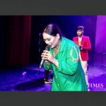 Afsana Khan Instagram - Glimpse from the successful show Afsana Khan Live in Concert 2023 🍁🇨🇦💫👑🦋 Thank you to all the supporters. Surrey, British Columbia