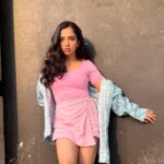 Ahsaas Channa Instagram - 🌸💎🔪 Styled by @stylebykayal Makeup by @ritikaturakhia01 Hair by @glambydiya