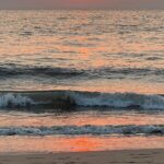 Ahsaas Channa Instagram - Tumhare mere beach’🌅🌊☀️