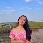 Ahsaas Channa Instagram - Please picture me in the weeds, before I learn civility ☁️🌷 Fratelli Vineyards, Akluj, Maharashtra.
