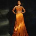 Ahsaas Channa Instagram - 📸 @mohitvaru Styled by @stylebykayal Makeup @ritikaturakhia01 Hair @andajpatel Makeup assistant @tanvi.r.kothari 🦁🦁🦁🦁🦁🦁🦁 Outfit : @littlethingstudio Jewels : @gaiatreelabel Shoes : @londonrag_in @zaamo.official