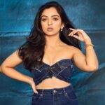 Ahsaas Channa Instagram - It’s INDIGO season 💙 (Only Kim Namjoon fans know what I’m talking about) 📸 @mohitvaru Styled by @stylebykayal Makeup by @ritikaturakhia01 Assisted by @tanvi.r.kothari Hair by @andajpatel 💙💙💙💙💙💙💙💙💙 Outfit : @khhouseofkhaddar Jewels : @thecactistore Shoes : @londonrag_in @zaamo.official