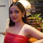 Ahsaas Channa Instagram - Someone ordered cheetos? 📸 @lala_photuwale Earrings by @thecactistore Makeup by @ritikaturakhia01 Hair by @andajpatel Styled by @stylebykayal Makeup assistant @tanvi.r.kothari