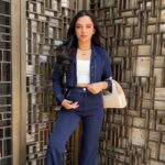 Ahsaas Channa Instagram - Outfit sahi ho toh vibe apne aap sahi ho jati hai 🤹🏼‍♀️ Outfit by @clothesonmymind HMU by me only Styled by @stylebykayal 🌸 Bangalore, India