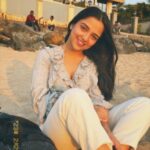 Ahsaas Channa Instagram - Tumhare mere beach’🌅🌊☀️