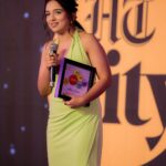 Ahsaas Channa Instagram - Won 30 under 30 babyyyy @htcity Thankyou for this honour. This will always motivate me to be better and work harder. Thankyou to everyone who voted for me. I truly value you, your support and love. Makeup by @wowmakeoversstudio Hair by @poojamakhijanihairstylist Styled myself.