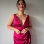 Ahsaas Channa Instagram - My obsession with satin red ends here 🐙 Wearing @kayjaybykritika