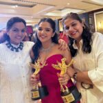 Ahsaas Channa Instagram - Hi. Last night was awesome. Here are a few reasons why. 1. Went to an awards night with my mom and my sister after nearly 8 years. 2. Was honoured by two awards 3. Met a lot of friends and genuinely had a good time 4. Became twin award buddies with @mrfilmistaani 5. Met @thedinomorea uff. Okay I know I covered it in my speech on stage but I still wanna say more Won most popular supporting actress for Kota factory It for all the reasons isn’t just my award. It’s everyone’s who was a part of Kota factory because when you have talented hardworking and awesome people working with you, they get the best out of you. So Im grateful to Raghav Subbu (director) Who has searched found and pulled the best out of me to play Shivangi And made Kota factory what it is only because of his vision, craft and dedication. He’s an actor’s dream and I’m the lucky one. @arunabhkumar for always looking out for me believing in me and giving me the life changing opportunities over and over again. I truly value you. @khannasaurus @yadavkibaaraat @puneet.batraa and @itssandeepjain For writing all the beautiful strong driven characters including Shivangi and giving soul and life to the entire story of Kota This character stands out because of her Bindass, impactful and beautiful dialogues. Thankyou for giving me Shivangi. @revathi.05 @_more.of.me_ @rranjanraj18 @iamalamkhan @urvisingh143 for being the best co actors. I was happy around y’all which is what reflected in my performance The entire crew and the entire family of @theviralfever for making me one of their own and always loving , cheering and supporting me throughout these years. I also won most popular actress in a short film for ‘TRANSISTOR’. @prem.s Thankyou for being so rigid in only casting me for Uma And believing in only me and figuring out everything for making me a part of this beautiful film I’m so grateful to be a part of. You’re sooo good and this film is something everyone should watch. It’s on @amazonminitv so pls do. @mohammadsamadofficial for being so good as Pawan. Nobody could do it like you. The entire crew behind transistor. This one is all of ours. (Continued in comments)