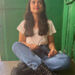 Ahsaas Channa Instagram - Killer boots, nice coffee, cool background, a pimple patch, cute sunglasses and a bestie who knows how to click pictures. Last Saturday was good. 📸 @kevinkennethlee Subko Coffee