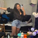 Ahsaas Channa Instagram - Hello pls ignore the messy vanity room. Wind cheater by @whatnots.in