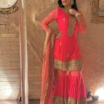 Akasa Instagram - maine jazbaat nibhaaye hain, usoolon ki jagah - Sahir Ludhianvi 🌺 • • wearing: @hananjafry ✨ • • • • • #akasa #akasasingh #akasians #akasakebesties #indian #diwali #ootd #indianfashion #explore #trending #fyp #love #desi #shringaar #naagin