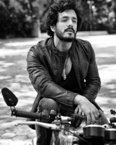 Akhil Akkineni Instagram - In the mood for 🔥

Shot by @rahuljhangiani 
Styled by @harmann_kaur_2.0