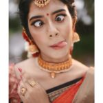 Akshaya Udayakumar Instagram - Real kukku♥️🤪@Pic - @sharon.shyam @storiesbysharonshyam —————————————- @nikonindiaofficial Z7ll —————————————- @soumyashyam_makeupartist —————————————— #sharonshyam #sharonshyamphotography #storiesbysharonshyam #trendingsong #instareels #instalikes #weedingphotography #weedingreels #reelskerala #réel #reelsindiaofficial #reelsitfeelsit #trendingreels #verityreels #veritybook ##weedinghairstyle #weddingmoments #reelsfeelit ❤️#reelsnew #reelvideo #reelsinstagram❤️💯 #reelskeralaofficial #creativephotography #creativeminds #creativeminds #nikonindiaofficial #nikonindia