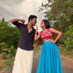 Akshaya Udayakumar Instagram - Appu 💕Kukku @akshaya__udayakumar 👗: @queen_bee_suji #appukukku2723 #brosis