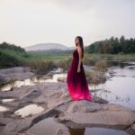 Akshaya Udayakumar Instagram - In love with the colours in the frame✨ Click:-@pratheek_arun_originals Costume :-@meluha__arathijayaraj Stylist:-@arathijayaraj Makeup:-@aayna_by_nitya