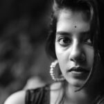 Akshaya Udayakumar Instagram - நெருங்காமல் நீ நகர்ந்திட தவிக்கின்றதே✨ Pc:-@frames.by.hari Ornaments:-@pinks_collections_tamil_