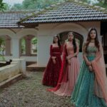 Akshaya Udayakumar Instagram - Bridal series by @barakahdesignhouse ✨ . Outfit: @barakahdesignhouse In frame: @aiswarya_rashmi @naatya_ @akshaya__udayakumar Shot by:@karthiknair95 Makeup: @anjalisnair_makeup Production: @candidstoriesbykarthik Team: @hariprasad.harish @imthiyas_ia @ameer__ami_ . . . . . #bridalcollection #indianbride #bridesinspo #lehenga #keralabride #southindianbrides #blousepatterns #blouseback ##handembroidery #bridalblousedesigns #southindianfashion #bridalaffair #bridalstyling #barakah #barakahdesignhouse