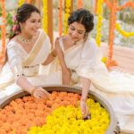 Akshaya Udayakumar Instagram - Happy onam✨ With @pooj_a_s_ Shot : @karthiknair95 Production : @candidstoriesbykarthik Lighting and assistance : @dileepraj.drc , @_naveenprakash Costume : @swaraahdesigns | @swathi_sukumar isukum Make-up : @anjalisnair_makeup Decor : @golden_wedding_company | @golden_gireesh Jewelry : @akshayagold_palakkad Location : @udayaayurveda Thanks to : @___darsan___ , @frames.by.hari @samsibinofficial 🤗 Udaya Ayurveda Resort