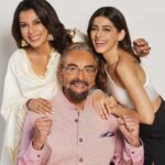 Alaya F Instagram - 3 generations coming together for the first time on the @kapilsharma show this Sunday at 9.30pm on @sonytvofficial 🥰 With my dearest Nana @ikabirbedi and my dearest mother @poojabediofficial 💖