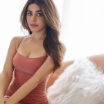 Alaya F Instagram - If you know what the F in my name stands for, you know why I had to twin with my couch 🤣🤪 Photos by @trishasarang Make up by @mitalivakil Hair by @hot.hair.balloon Styled by @mohitrai @shubhi.kumar @teammrstyles Dress @ferliose Jewellery - @mp.joyas Shoes- @jeffreycampbell