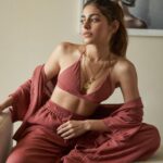 Alaya F Instagram - कान्ट थिंक ऑफ़ अ कैप्शन 🤷🏻‍♀️ Photographed by @rohanshrestha Styled by @sanamratansi Hair by @mehakoberoi Make up by @ajayvrao721