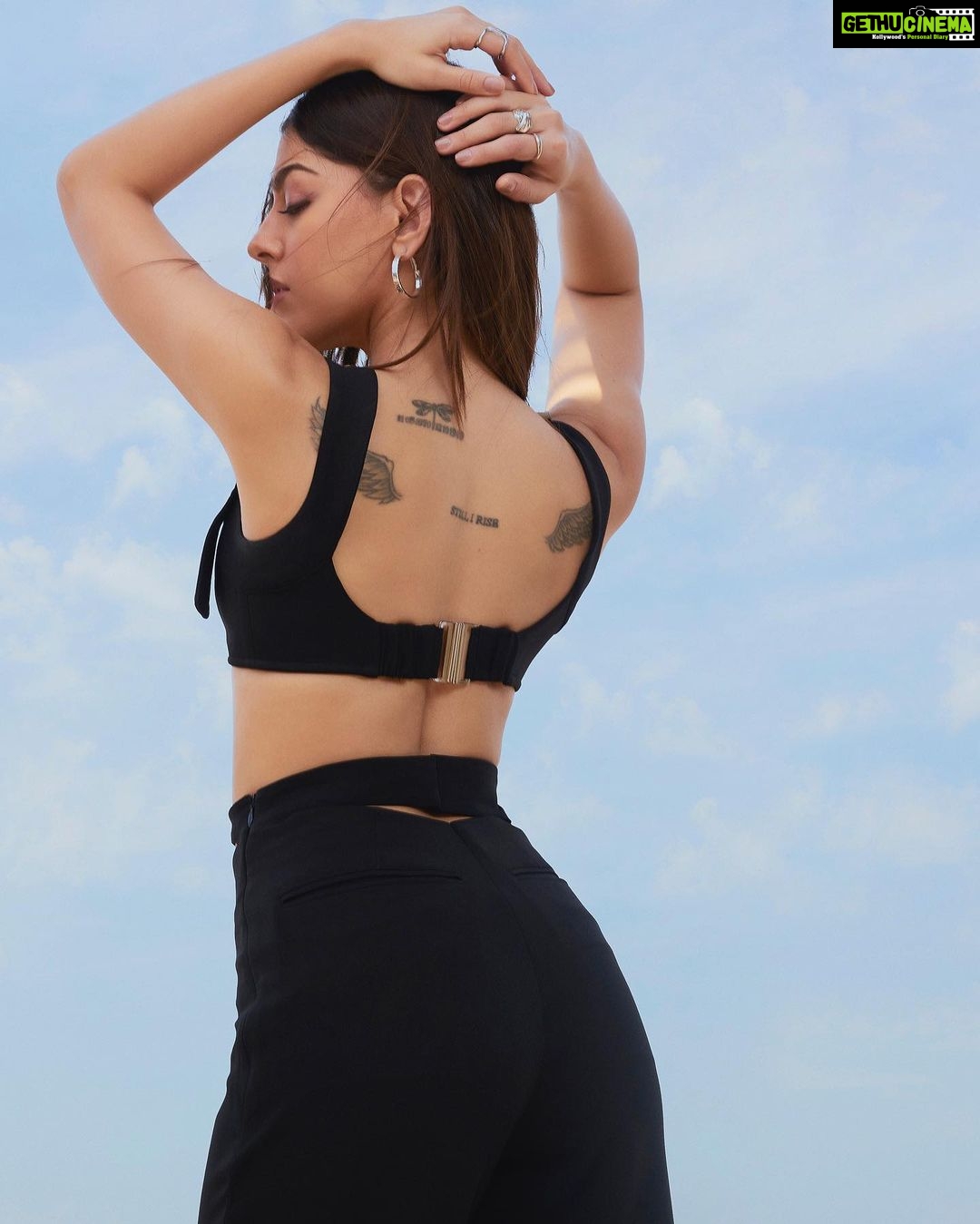 For Studio, street and beyond⚡️ USA's hottest activewear brand