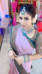 Alya Manasa Instagram - Team behind this beautiful attire 
Jewellery @bronzerbridaljewellery 
Blouse @blousebymabia 
Muah @vijiknr 
Saree @kaarigai.sarees