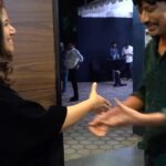 Alya Manasa Instagram - #VadhandhiOnPrime private screening was a very exciting experience 😍 Semma thrilling aana first four episodes. Can’t wait to watch the rest on @primevideoin on December 2nd! All the very best to the entire team!! #SJSuryah @andrewxvasanth @pushkar.gayatri @wallwatcherfilms @sanjkayy @laila_laughs @smruthivenkatofficial @actor_vivekprasanna @kumaran_thangarajan #nassar