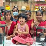 Alya Manasa Instagram - Aila’s fans moment at a shop 😍😍😍 love you all 🤩🤩