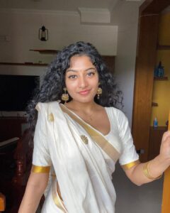 Anjali P Nair Instagram - Wishing you all and your family a very happy and prosperous Onam♥️🌼🌸🥰 …. Pictures coming soon🥰