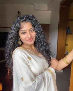 Anjali P Nair Instagram - Wishing you all and your family a very happy and prosperous Onam♥️🌼🌸🥰 …. Pictures coming soon🥰