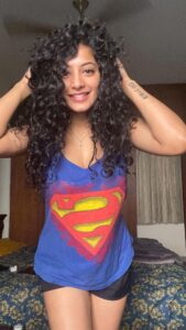 Anjali P Nair Instagram - A successful hair wash day 🙈♥️..using @letscurlupdotcom 💜