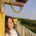 Anjana Sukhani Instagram - The magic hour @lemeridienhotels @lmmahabaleshwar #mahableshwar #sunsets ♥️ #travelphotography #actorslife Le Méridien Mahabaleshwar Resort & Spa