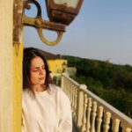 Anjana Sukhani Instagram - The magic hour @lemeridienhotels @lmmahabaleshwar #mahableshwar #sunsets ♥️ #travelphotography #actorslife Le Méridien Mahabaleshwar Resort & Spa
