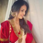 Anjana Sukhani Instagram - She beats to the beauty of her wildflower heart and seashore soul.... HNM @deeartistry9 @kri.entertainment Somewhereontheearth