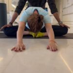Ankita Lokhande Instagram - Jai guru dev 🙏🏻 @shikharshahofficial 🙈🙈🙈🙈 #yogapractice #dontmisstheend