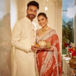 Ankita Lokhande Instagram - We intend to take this through the long haul, We commit to thick and thin ❤️ #anvikikahani #anvikikarvachauth