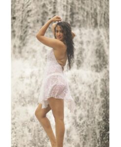 Apsara Rani Instagram - The Waterfall is calling and I must go!