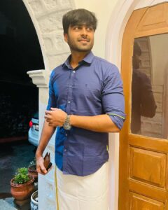 Ashwin Kumar Instagram - #AK
Light a lamp of love. Blast a chain of sorrow. Shoot a rocket of prosperity. Fire a flowerpot of happiness. Wish you and your family a sparkling Diwali 🧨🎇🎆