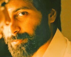Ashwin Kumar Instagram - ADIPOLI is for you people. The love & support you people shower is far beyond imagination of any artiste. Words can’t describe my gratitude to all of you. Will keep entertaining 😇🙏🏻
With love, 
AK
Special thanks to my team @i_am_punith @siddhukumar @omdop @sherif_choreographer @anushaa13 @iamkusheeraviofficial for getting this done in a fabulous way 👏🏻
@vineeth84 & @sivaangi.krish you guys made this song more addictive 🔥
Thank you Santhosh sir & @thinkmusicofficial for this wonderful opportunity 😇🙏🏻