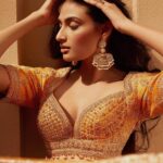 Athiya Shetty Instagram - escape the ordinary w @khushmag