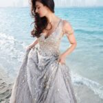 Athiya Shetty Instagram - where i’d rather be 🧜🏼‍♀️ @khushmag #KhushWedding Editor in-chief @sonia_ullah ⁣⁣⁠ Photography: @rahuljhangiani ⁣⁣⁠ Creative Director: @mannisahota ⁣⁣⁠ Fashion Editor: @vikas_r ⁣⁣⁠ Styling: @vikas_r @tanishqmalhotraa ⁣⁣⁠ Hair & makeup: @ginibhogal ⁣⁣ Location: @FairmontThePalm⁣⁣⁠ Media Director: @media.raindrop