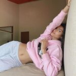 Athiya Shetty Instagram - multitasking: chilling and losing my mind at the same time :)