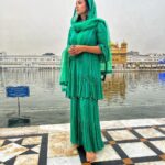 Barkha Bisht Sengupta Instagram - Day 2 of promotions started with blessings at the golden temple. #blessed #Mukhbir 11th Nov. @zee5 Wearing: @theworldofbhasha Styled by : @stylebyriyajn Jewellery: @outfitsbyriyajn Managed by : @silverbell.networks Golden Temple, Amritsar, India