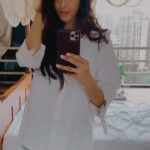 Chahatt Khanna Instagram - Timepass #whiteshirt #reelsinstagram #reels #reelitfeelit #chahattkhanna #bedroom